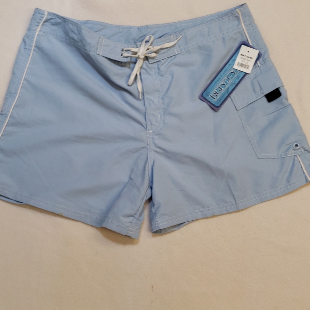 Nina Capri sz 10 shorts NWT baby blue